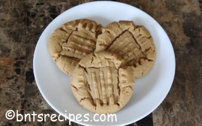 Soft and Chewy Honey Peanut Butter Cookies